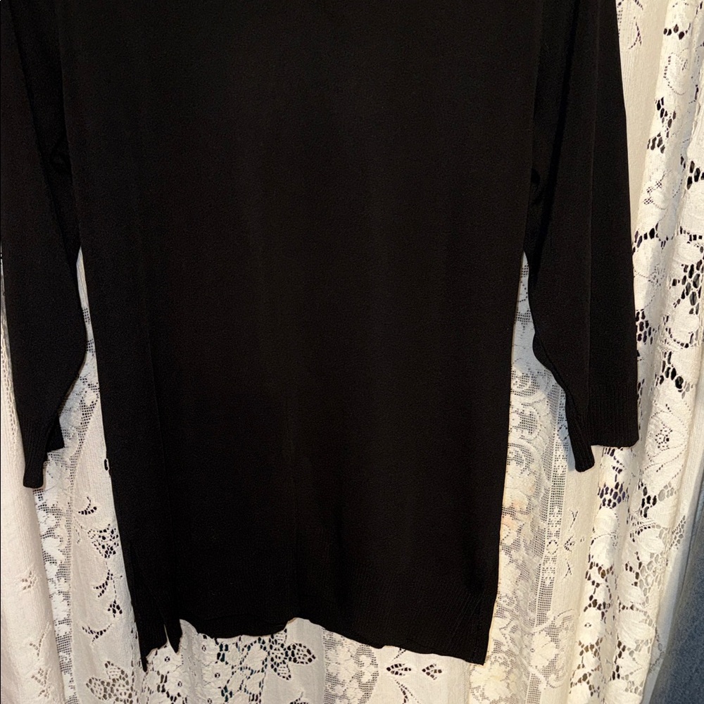 Misook Black Top with Tan Accents‎ - Picture 5 of 7